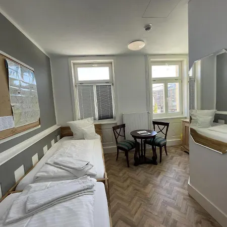 Hotel Bahnhof 3*