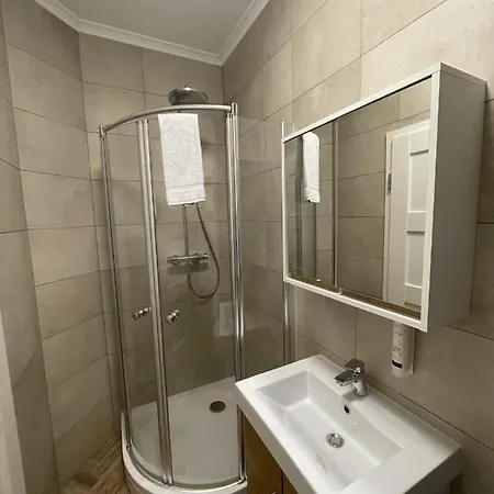 Hotel Bahnhof 3*