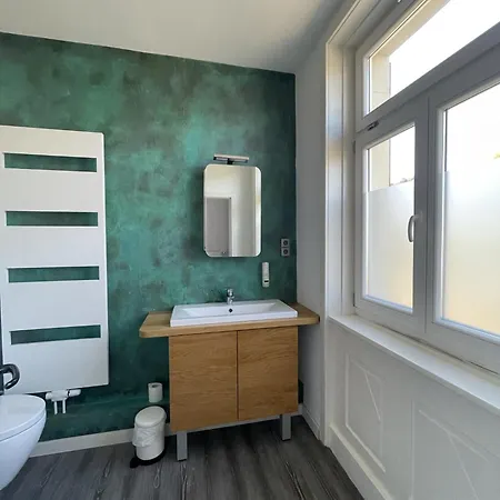 Bahnhof 3*