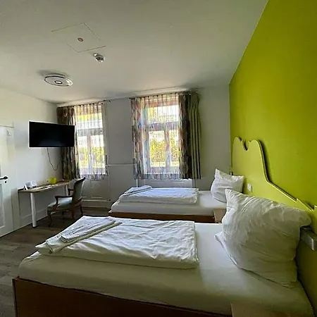 Hotel Bahnhof 3*