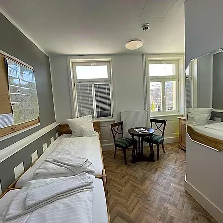 Hotel Bahnhof 3*